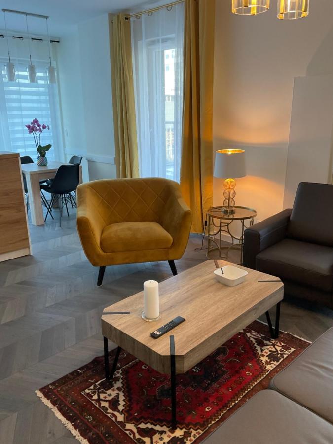 Apartament „Dwie Wieze” Apartman Katowice Kültér fotó